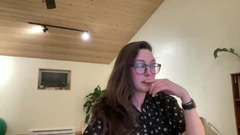 formicaforest online show from February 23, 2025, 2:07 am