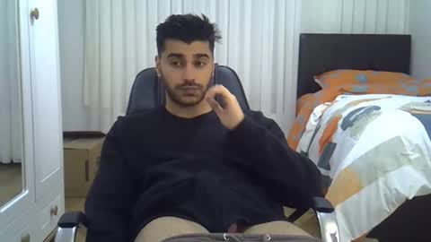 fortiori8 online show from November 11, 2025, 5:24 pm