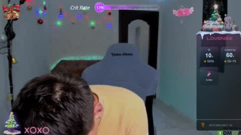 Snapshot of foxicfu chatting on December 17, 2024, 1:49 pm Foxicfu online show from December 17, 2024, 1:49 pm