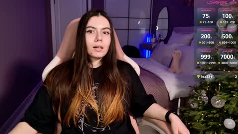 Snapshot of foxohlove chatting on January 15, 2025, 6:19 pm Foxy online show from January 15, 2025, 6:19 pm