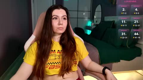 Snapshot of foxohlove chatting on March 12, 2025, 3:29 pm Foxy online show from March 12, 2025, 3:29 pm