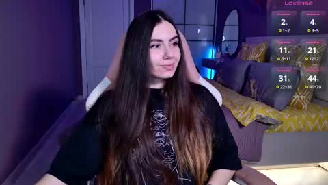 Snapshot of foxohlove chatting on September 30, 2025, 5:07 pm Foxy online show from September 30, 2025, 5:07 pm