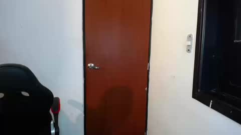 Snapshot of foxvalerin chatting on September 20, 2025, 12:44 am Valerin. online show from September 20, 2025, 12:44 am