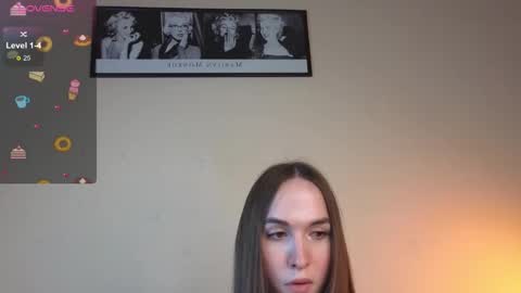 Snapshot of foxxy_girl_ chatting on September 29, 2025, 5:40 pm andice online show from September 29, 2025, 5:40 pm