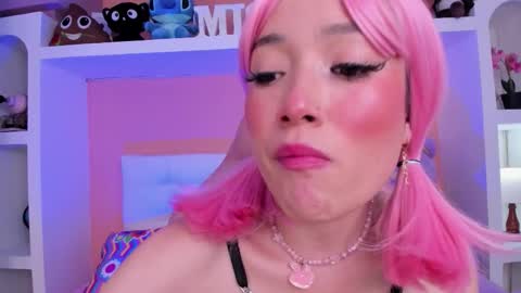 Snapshot of foxy__eva chatting on December 4, 2025, 5:32 pm Miss Eva online show from December 4, 2025, 5:32 pm