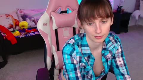 Snapshot of foxy_gamer chatting on February 7, 2025, 2:40 am Lex Vive foxygamer cb online show from February 7, 2025, 2:40 am
