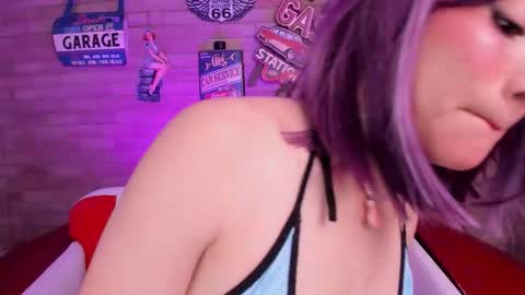 Miss Rhenna online show from December 5, 2025, 12:25 pm