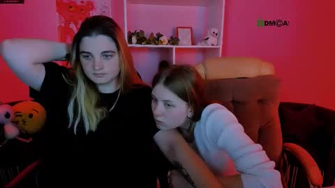 Snapshot of foxy_tease_ chatting on September 17, 2025, 7:37 pm foxy_tease_ online show from September 17, 2025, 7:37 pm
