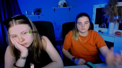 Snapshot of foxy_tease_ chatting on September 20, 2025, 7:04 pm foxy_tease_ online show from September 20, 2025, 7:04 pm