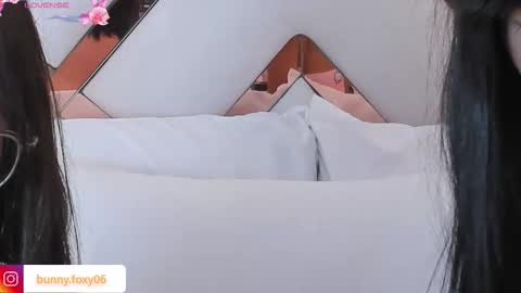 Snapshot of foxybuny chatting on November 4, 2025, 11:37 pm FOXY AND BUNNY online show from November 4, 2025, 11:37 pm