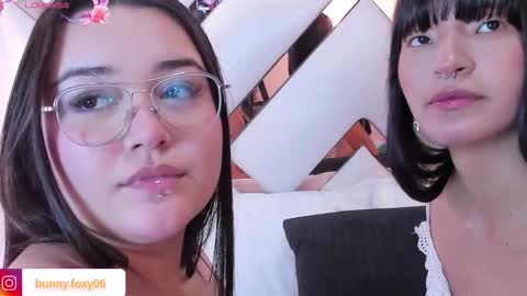 Snapshot of foxybuny chatting on November 30, 2025, 4:49 am FOXY AND BUNNY online show from November 30, 2025, 4:49 am