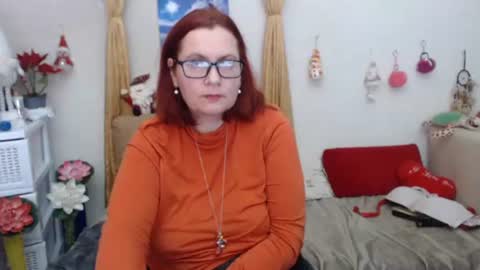 Snapshot of foxydesiree chatting on January 10, 2025, 10:36 pm foxydesiree online show from January 10, 2025, 10:36 pm