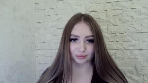 Alice online show from November 23, 2025, 6:19 pm