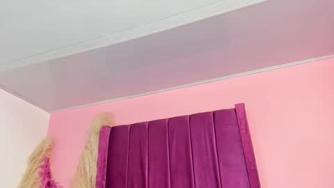 Snapshot of foxyhillx chatting on November 28, 2025, 9:50 pm foxyhillx online show from November 28, 2025, 9:50 pm