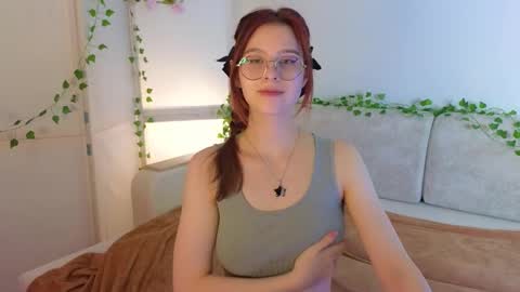 Snapshot of foxysecret_ chatting on December 7, 2024, 6:26 pm foxysecret_ online show from December 7, 2024, 6:26 pm