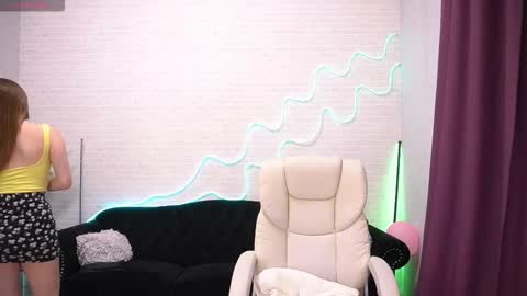 Snapshot of foxyykate chatting on October 1, 2025, 1:17 pm Kate online show from October 1, 2025, 1:17 pm