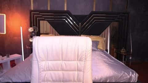 Snapshot of foxyykate chatting on October 25, 2025, 8:14 pm Kate online show from October 25, 2025, 8:14 pm