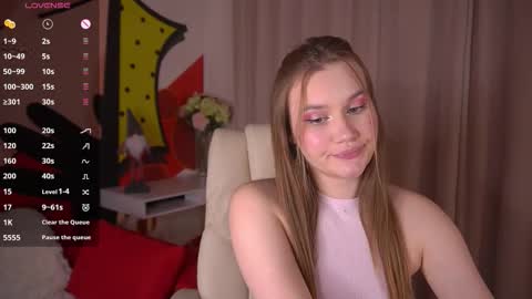 Snapshot of foxyykate chatting on December 15, 2025, 9:08 pm Kate online show from December 15, 2025, 9:08 pm