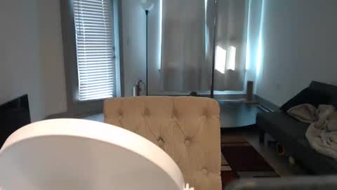 Angel online show from February 15, 2025, 3:06 pm