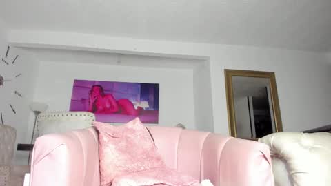 Snapshot of fraiderbrown chatting on February 5, 2025, 11:39 pm IM FRAIDER online show from February 5, 2025, 11:39 pm