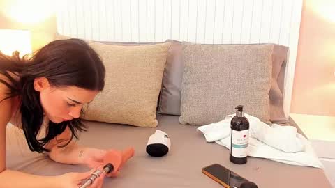Snapshot of francesca_storm chatting on January 9, 2025, 3:36 am francesca 3 online show from January 9, 2025, 3:36 am