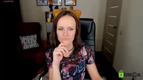 Fran online show from October 3, 2025, 3:53 pm