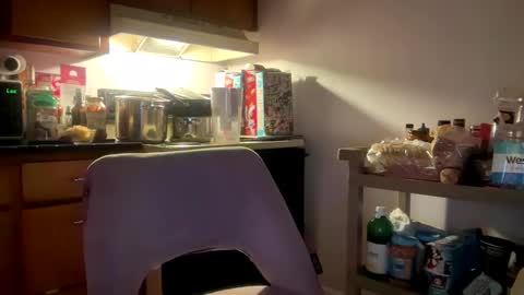 francescafey online show from March 1, 2025, 8:45 am