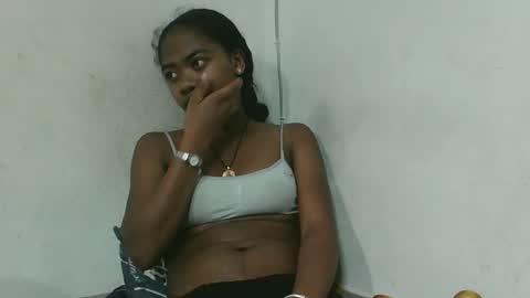 Snapshot of francinealdy chatting on November 9, 2025, 5:33 pm francinealdy online show from November 9, 2025, 5:33 pm