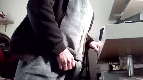 Snapshot of franciscomalin chatting on March 9, 2025, 9:35 am franciscomalin online show from March 9, 2025, 9:35 am