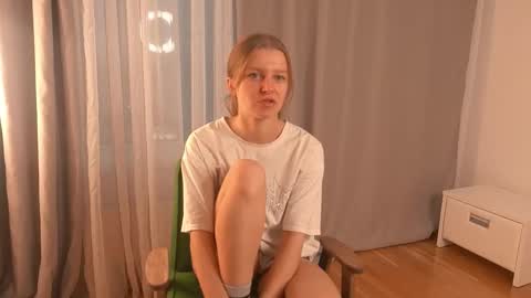 Snapshot of franciscopizzo chatting on October 14, 2025, 12:28 pm Regina online show from October 14, 2025, 12:28 pm