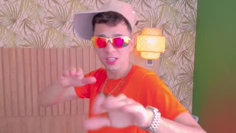 Franco online show from November 7, 2025, 1:44 pm