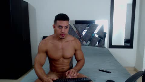 Snapshot of frank_heaven_shore chatting on December 30, 2024, 1:26 am Frank online show from December 30, 2024, 1:26 am