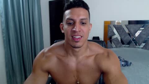 Snapshot of frank_heaven_shore chatting on January 11, 2025, 6:12 pm Frank online show from January 11, 2025, 6:12 pm