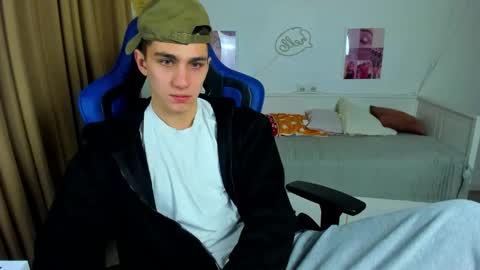 Frank online show from November 15, 2025, 4:21 am