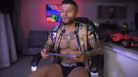 Frank Farrell. Hey remember to give me a thumbs up Ty online show from September 14, 2025, 1:16 am