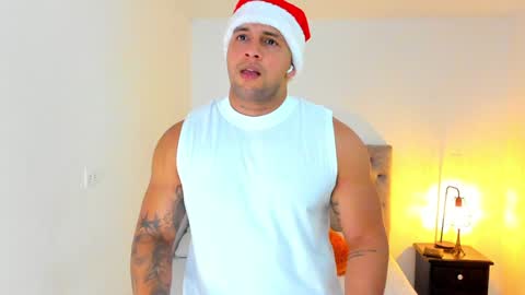 Snapshot of frankmyles01 chatting on December 7, 2024, 6:37 pm frank online show from December 7, 2024, 6:37 pm