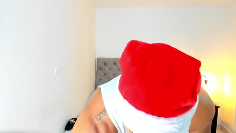 Snapshot of frankmyles01 chatting on December 13, 2024, 11:28 pm frank online show from December 13, 2024, 11:28 pm