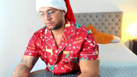 Snapshot of frankmyles01 chatting on December 24, 2024, 6:00 am frank online show from December 24, 2024, 6:00 am