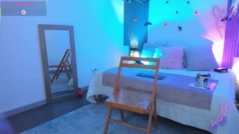 Snapshot of fransheskarossi chatting on October 22, 2025, 12:27 pm Fransheska online show from October 22, 2025, 12:27 pm