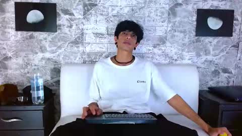 Franvill trato online show from December 15, 2025, 7:29 pm