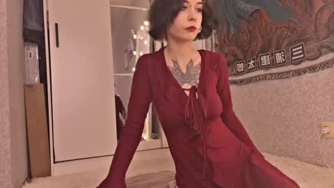 mistress Bastet and  mintcola online show from October 19, 2025, 9:32 am