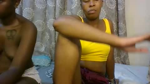 Snapshot of freakybeauties chatting on November 4, 2025, 4:50 pm Freakies online show from November 4, 2025, 4:50 pm