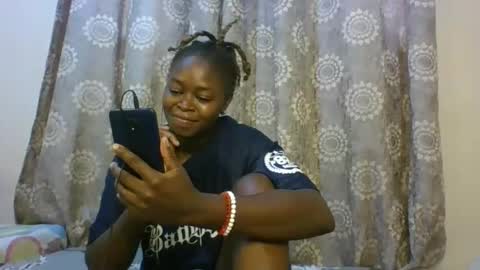 Snapshot of freakybeauties chatting on November 6, 2025, 6:36 am Freakies online show from November 6, 2025, 6:36 am