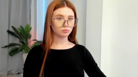 Snapshot of freckle_diyana chatting on January 18, 2025, 3:53 am Diyana online show from January 18, 2025, 3:53 am