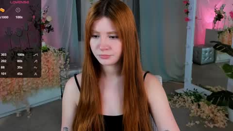 Snapshot of freckle_diyana chatting on February 3, 2025, 6:45 am Diyana online show from February 3, 2025, 6:45 am