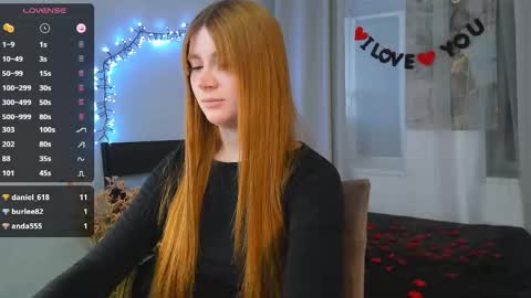 Snapshot of freckle_diyana chatting on February 15, 2025, 11:03 pm Diyana online show from February 15, 2025, 11:03 pm