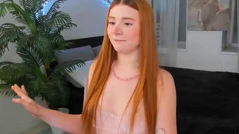 Snapshot of freckle_diyana chatting on February 22, 2025, 9:15 pm Diyana online show from February 22, 2025, 9:15 pm
