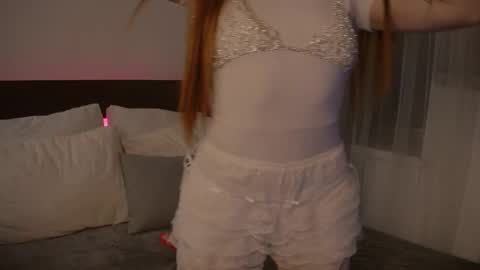 Snapshot of freckle_diyana chatting on November 4, 2025, 9:36 pm Diyana online show from November 4, 2025, 9:36 pm