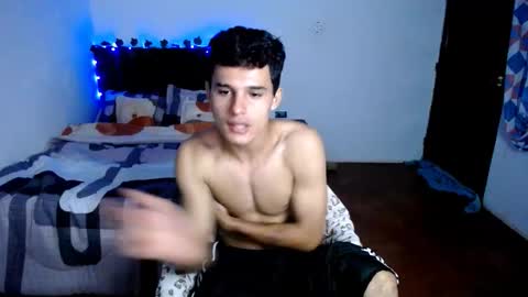 Snapshot of freddy_romans2 chatting on September 26, 2025, 12:36 am freddy romans online show from September 26, 2025, 12:36 am