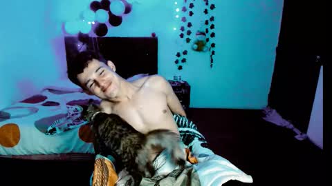 Snapshot of freddy_romans2 chatting on November 3, 2025, 7:37 pm freddy romans online show from November 3, 2025, 7:37 pm